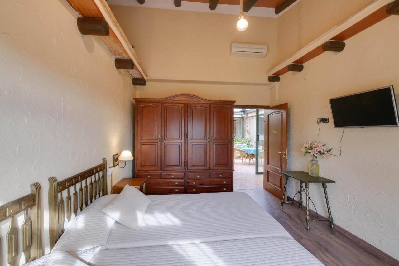 Melongos Villa *