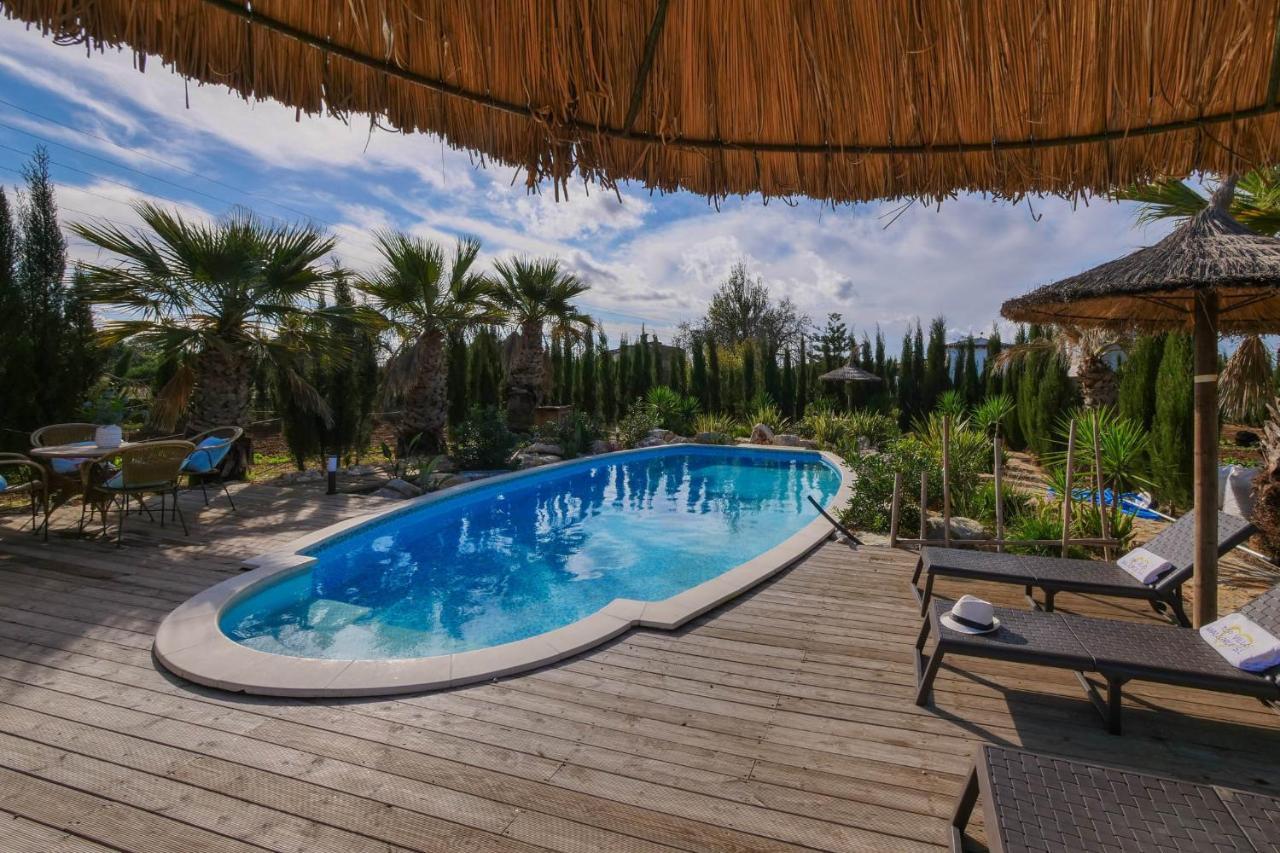 Villa Melongos